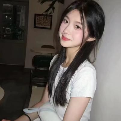 牛奶味的小团子