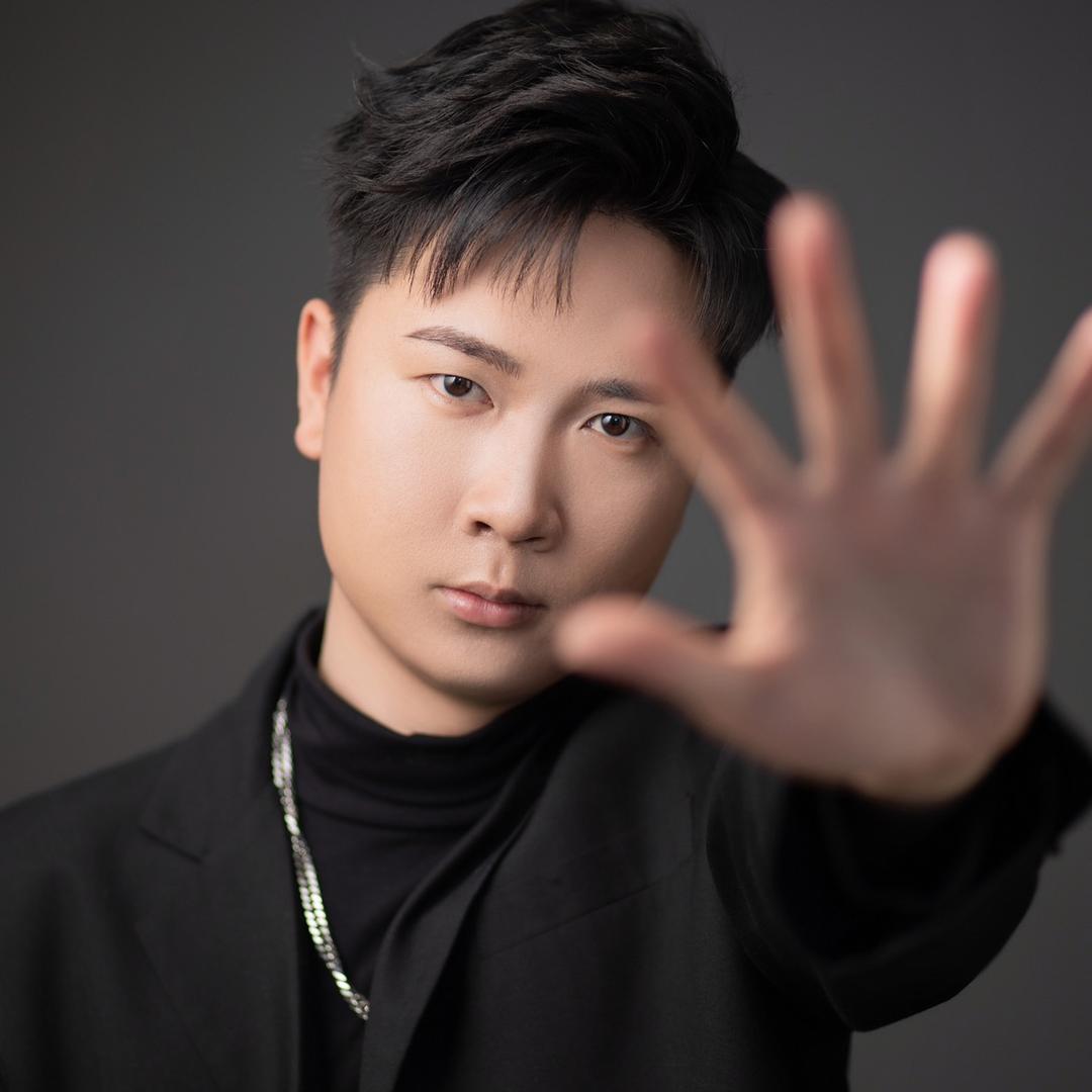 安陆烫发专家小李(MJ·发型设计)