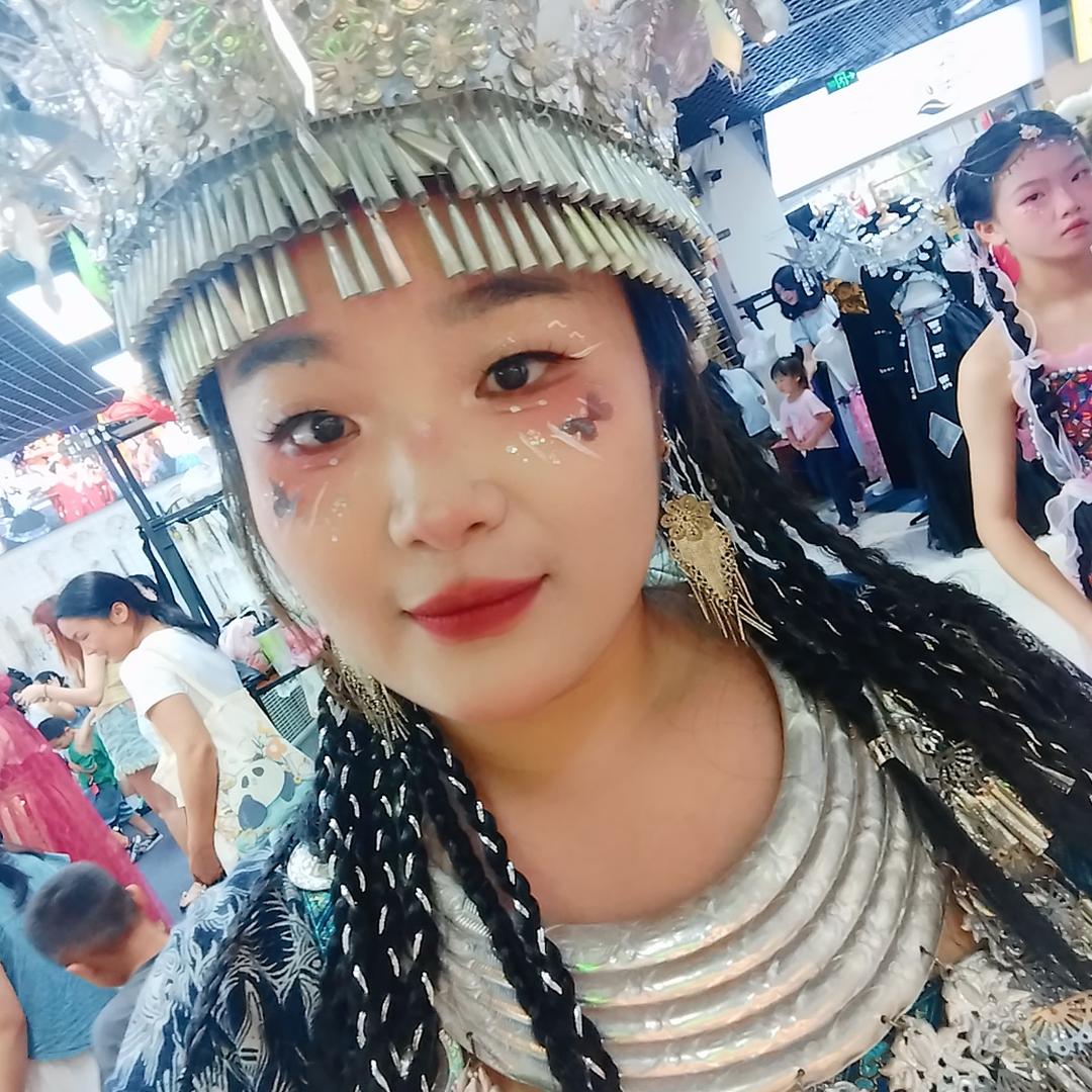 璐吖