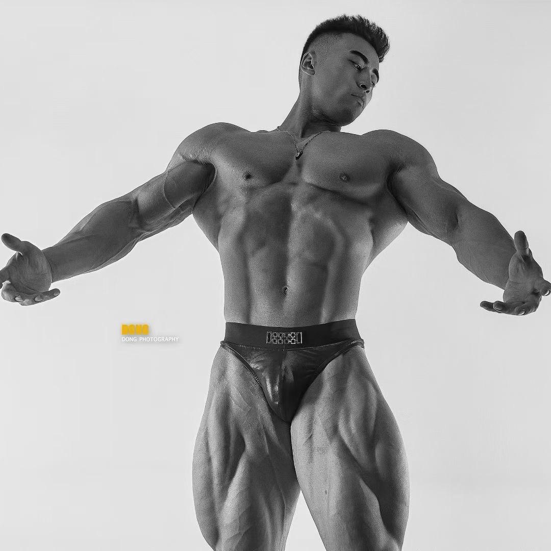 IFBB PRO法如克(接线上指导)