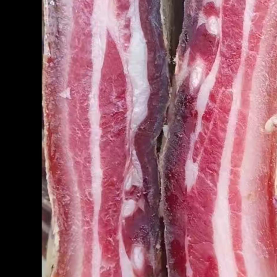 云南跑山猪火腿