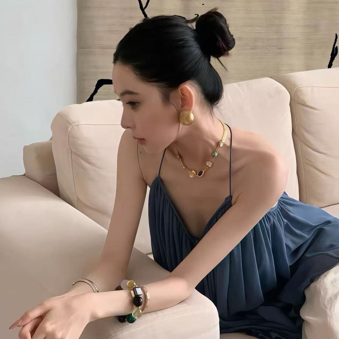 小依依服饰