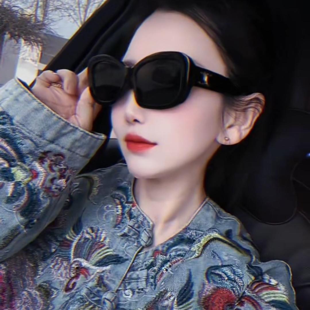 唯爱衣 柴艳（橱窗自助）