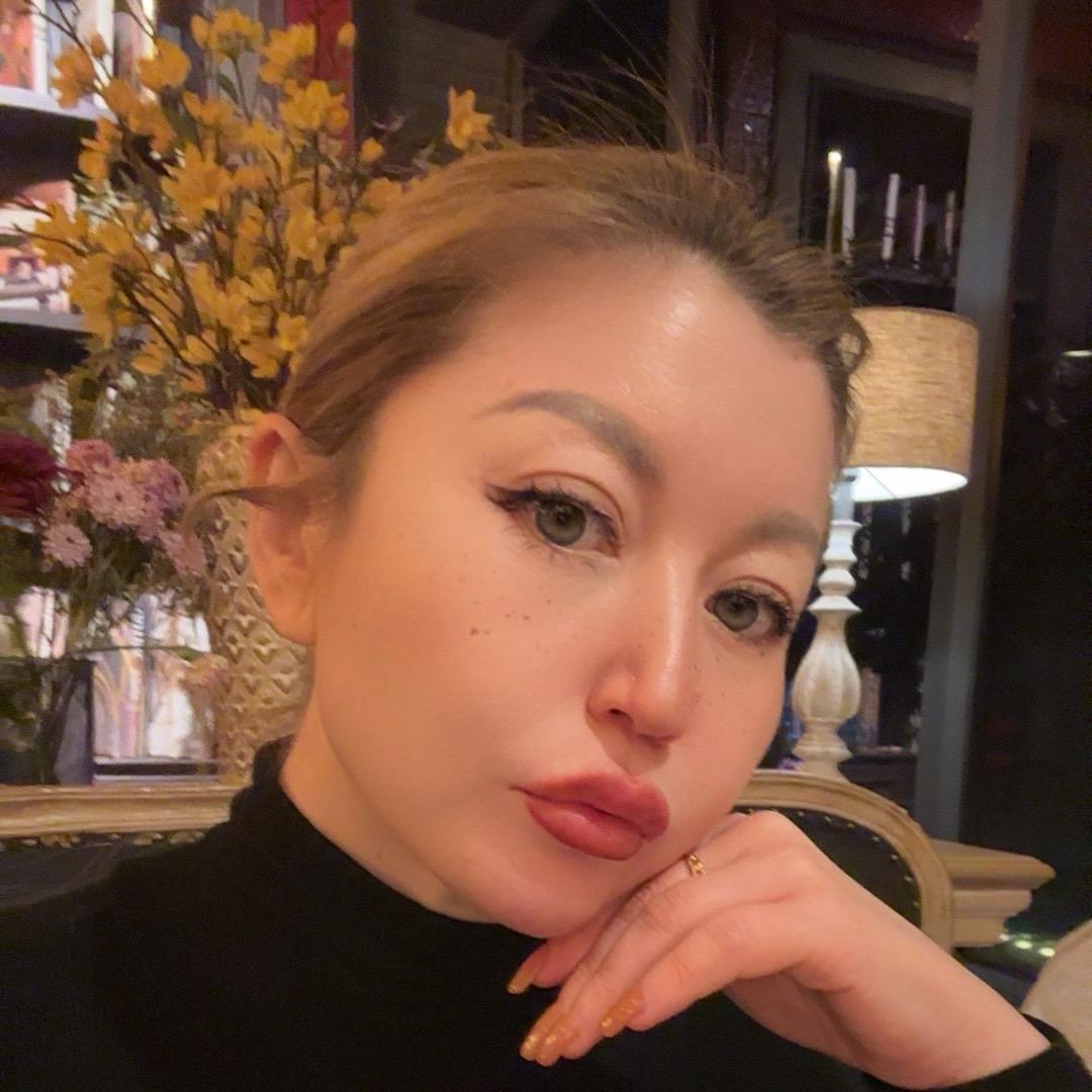 丹姐《黛莲娜》