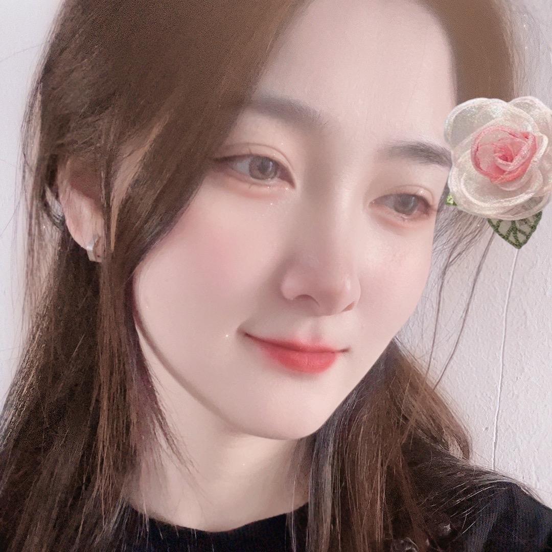 苗苗～F｛拒绝私聊｝