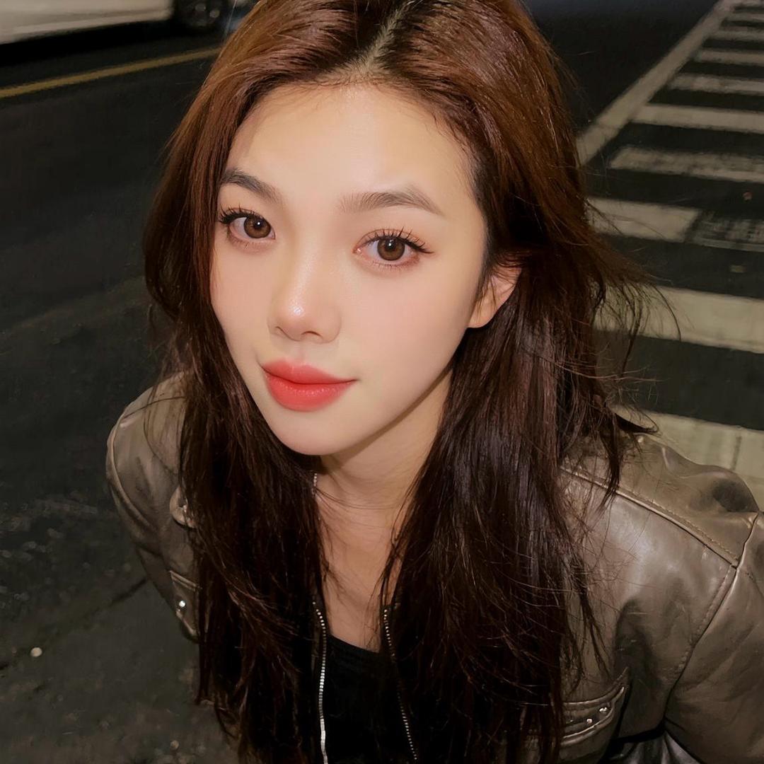 爱跳舞的小赵呀♥（不要连赞）