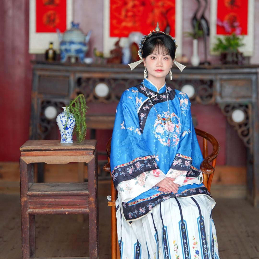 纸鸢栀年💃💇‍♀️🎀千百度造型