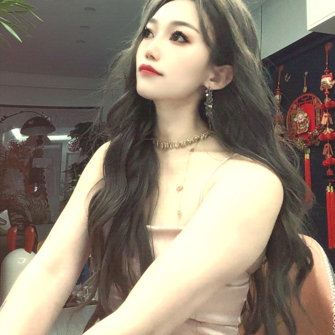 王小引的衣柜里好美👗👒