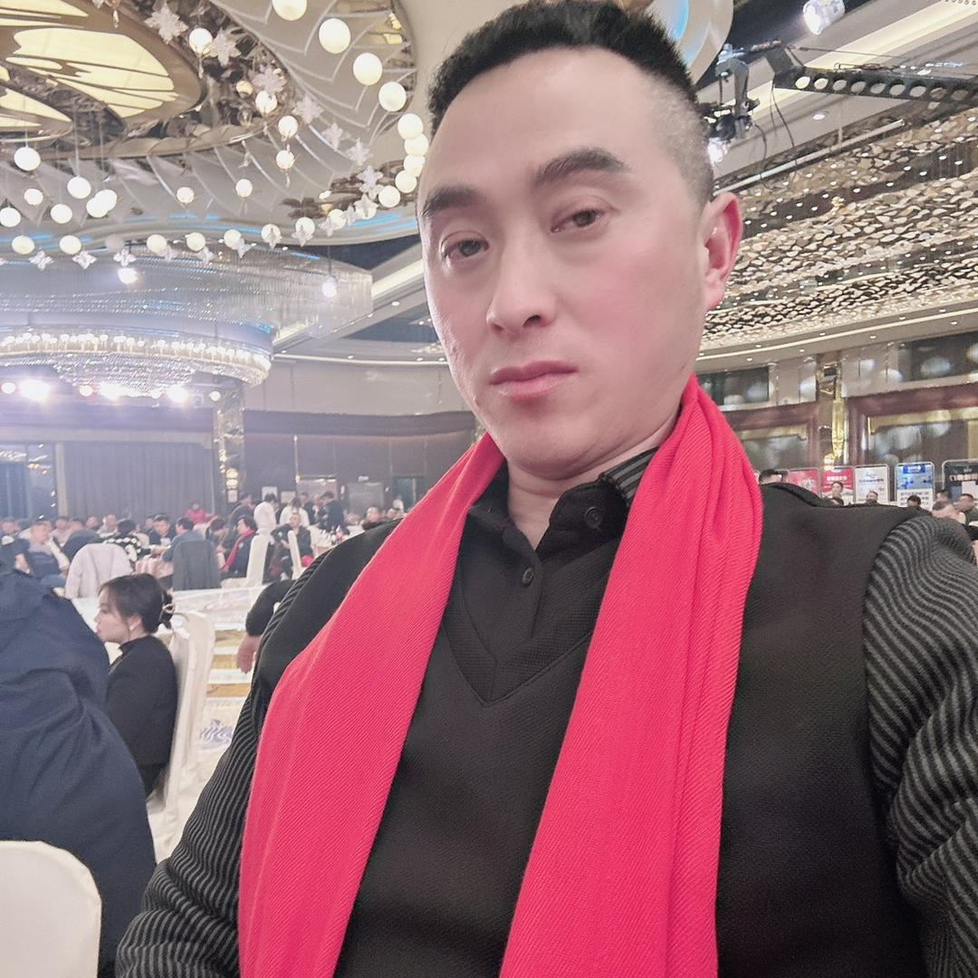 浙江门业机械设备刘礼军