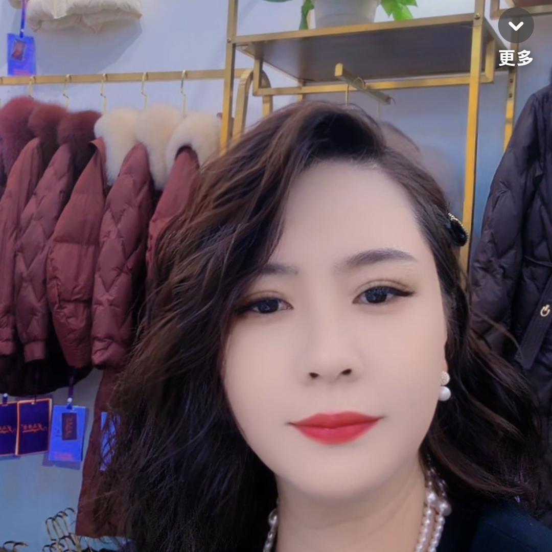 晶菲萱，海宁皮草