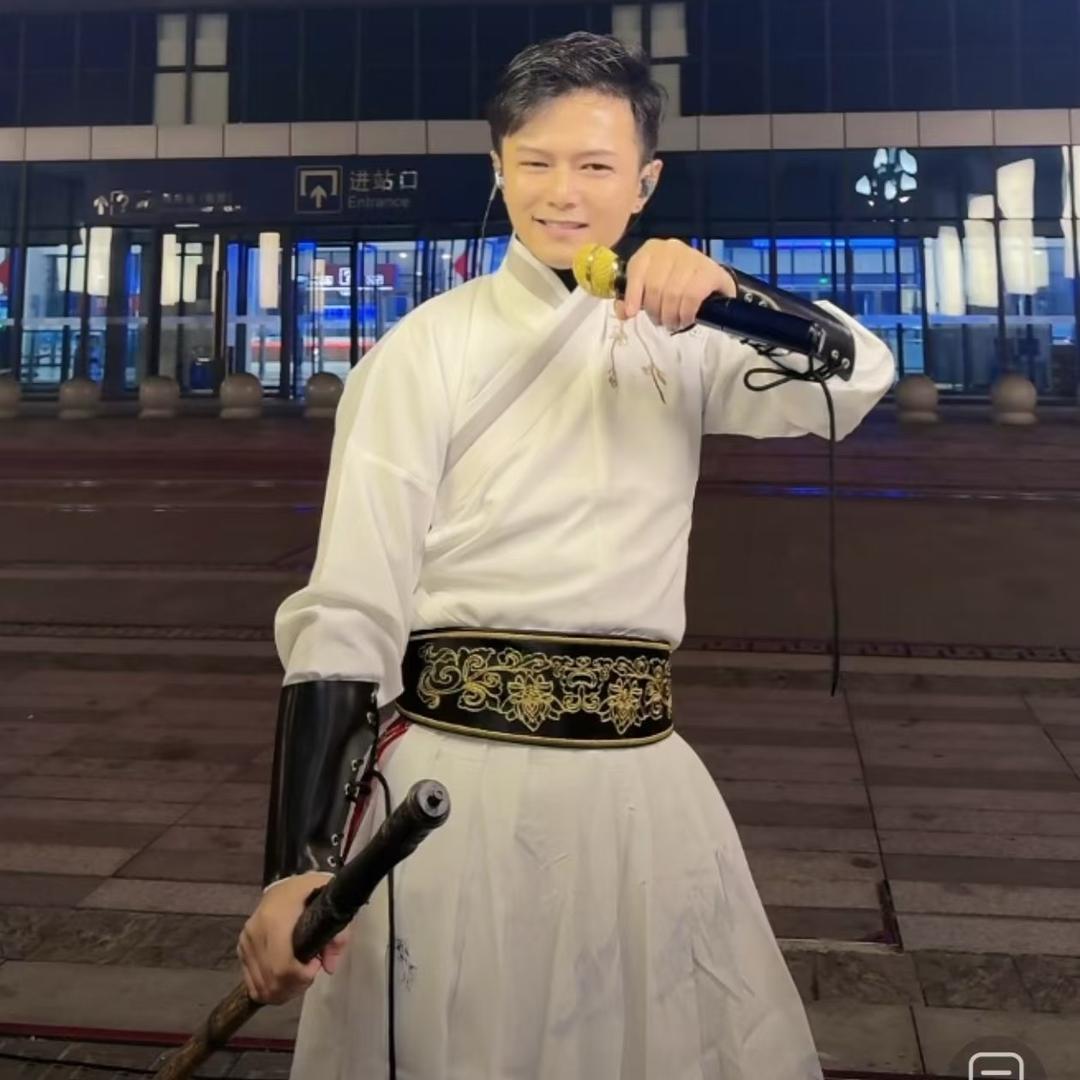 华邵（🎙️接商演收徒）