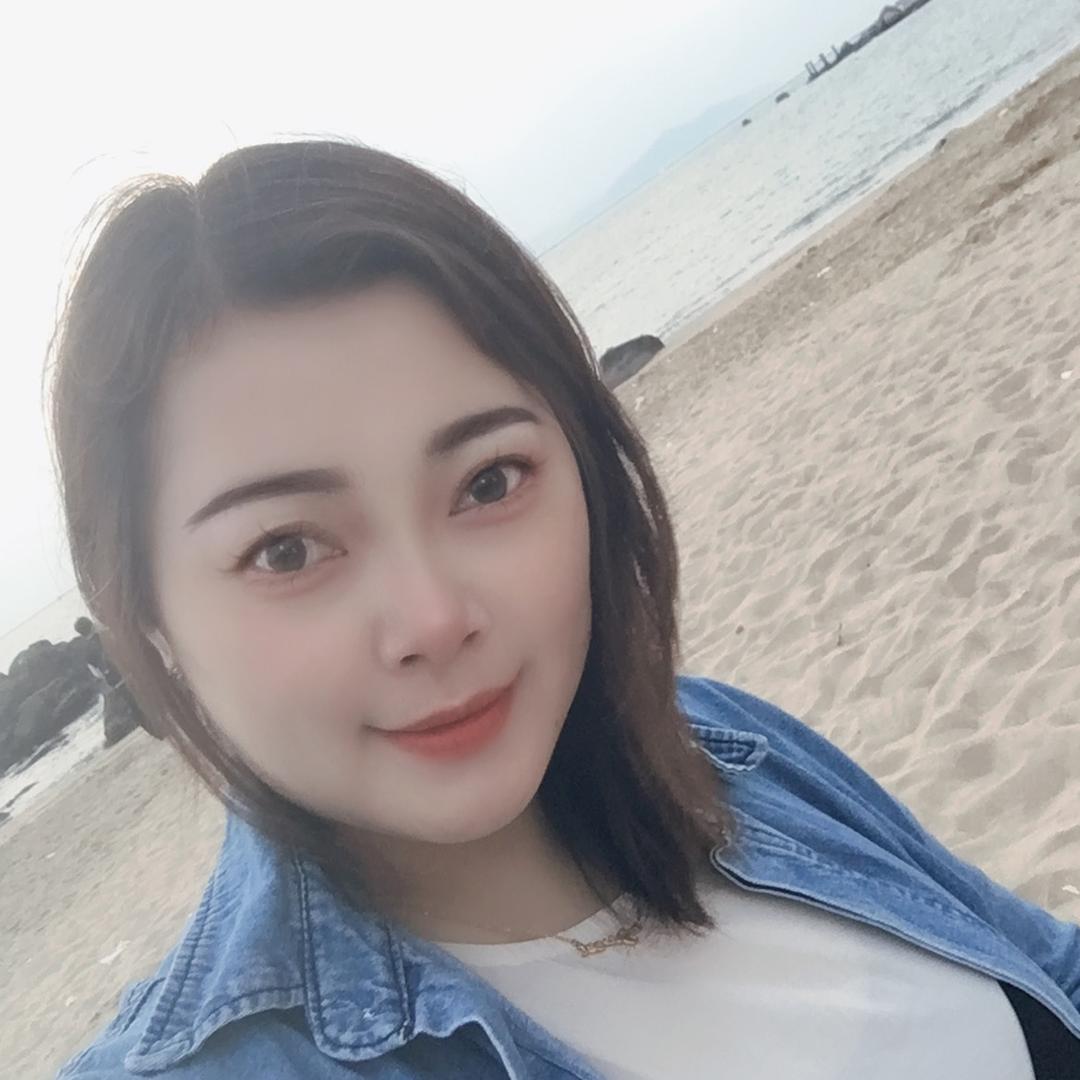 壹面湖水 黄育珍