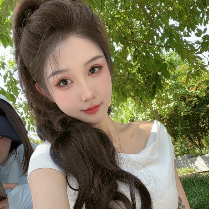 甜牙妹儿《户外前行》