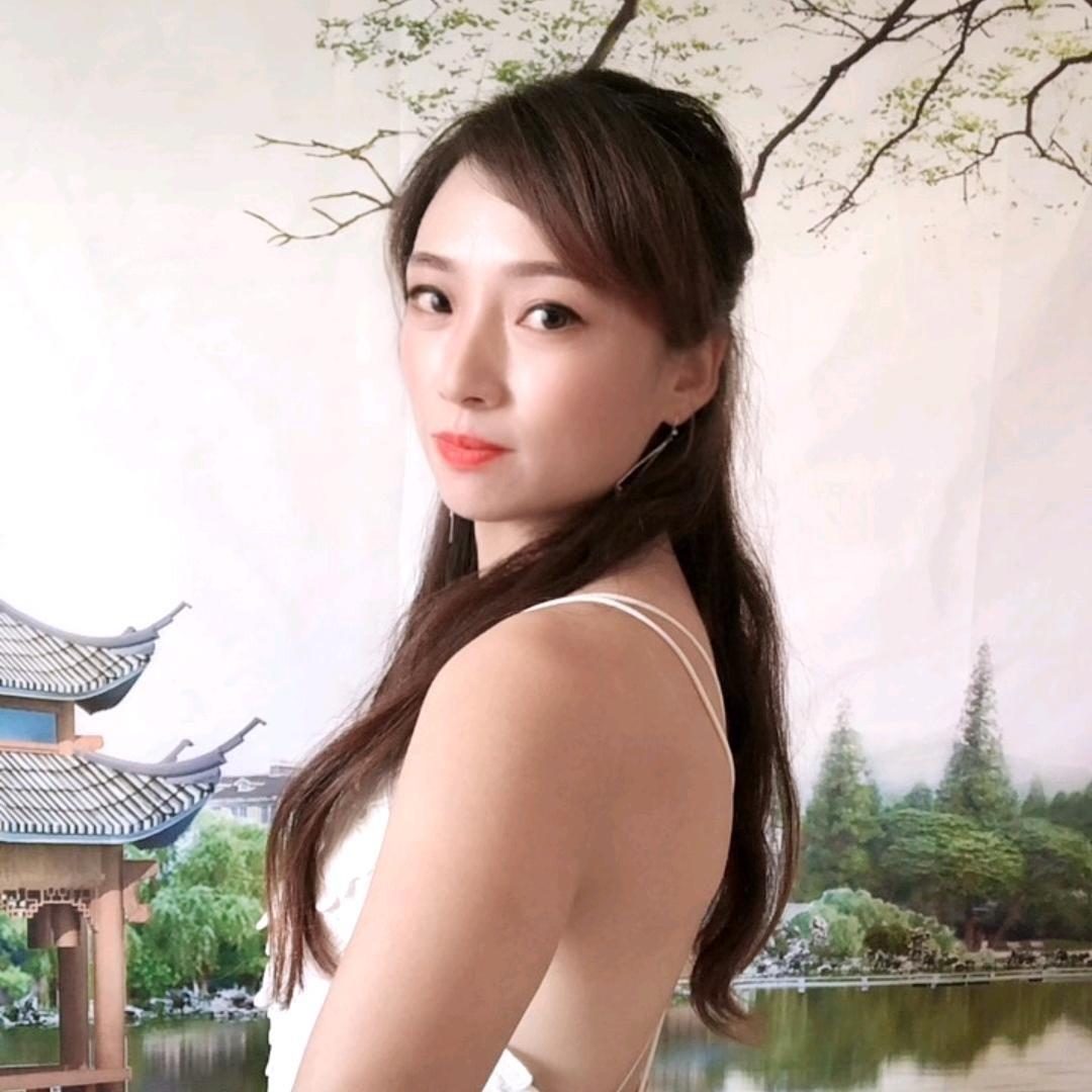 芳芳妹探店达人