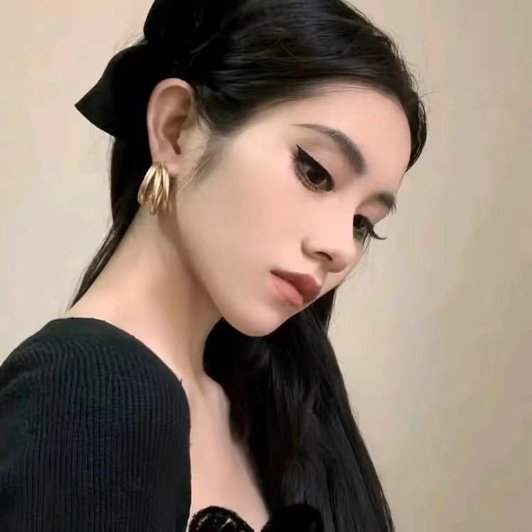 董事张.