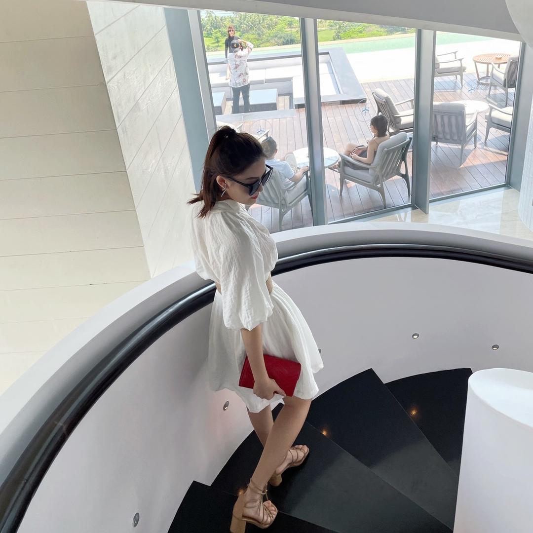 卖奶茶的美少女