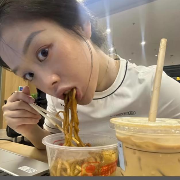 肉包.