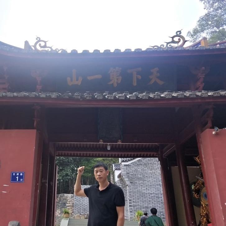 鸿尔博(杨哥)