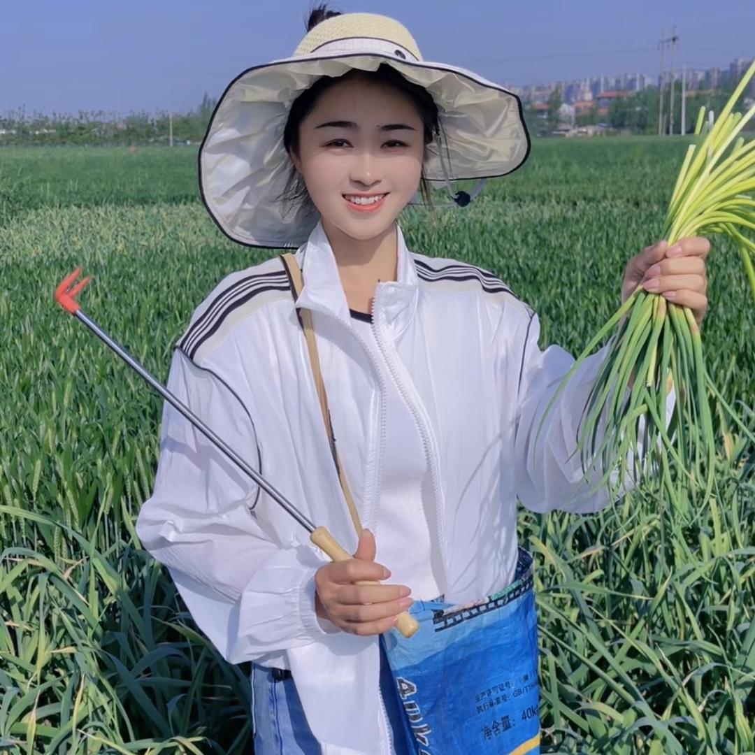王康宁（陈笑寒表姐)