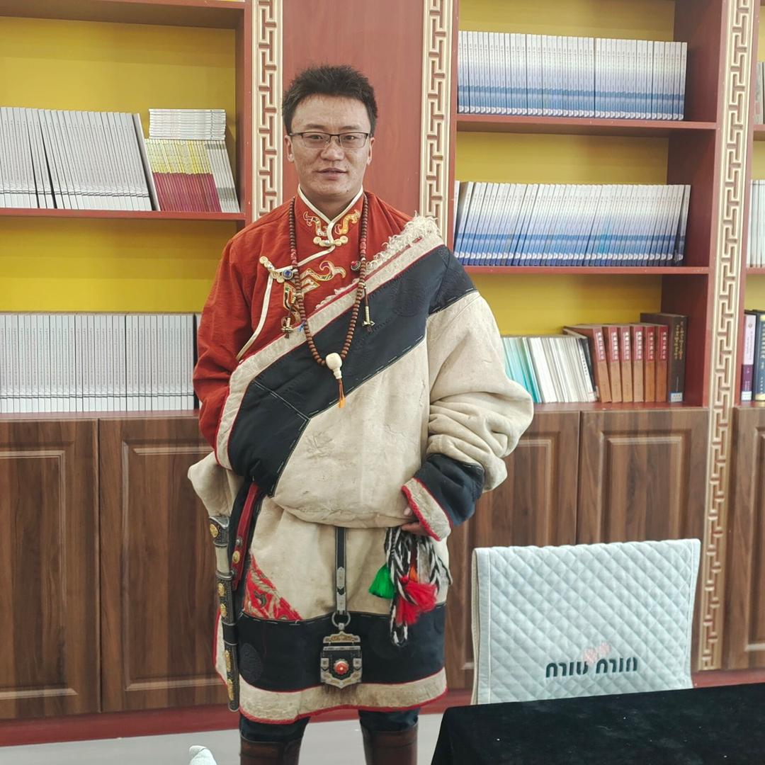 💙美丽的草原姑娘🙏