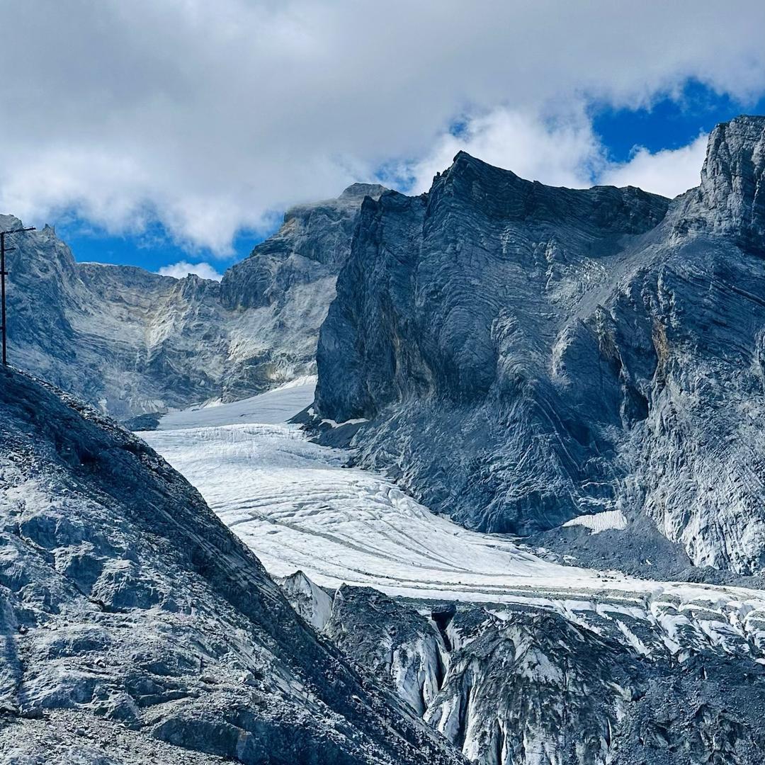 ￴ ￴￴ ￴ ￴￴ ￴￴￴ ￴