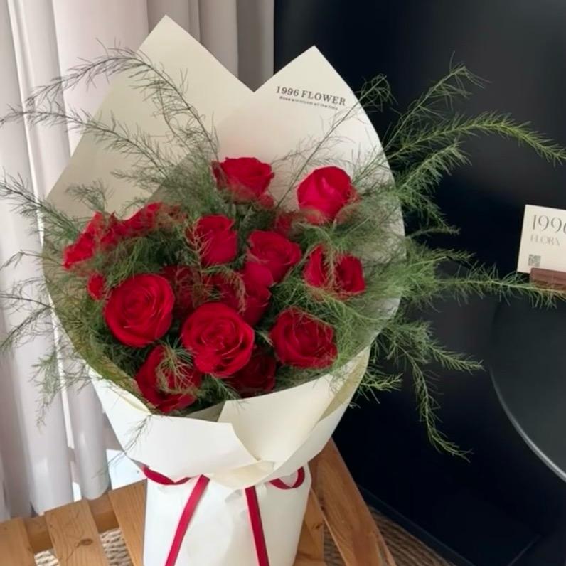 老王集谷甜鲜花蛋糕一体店