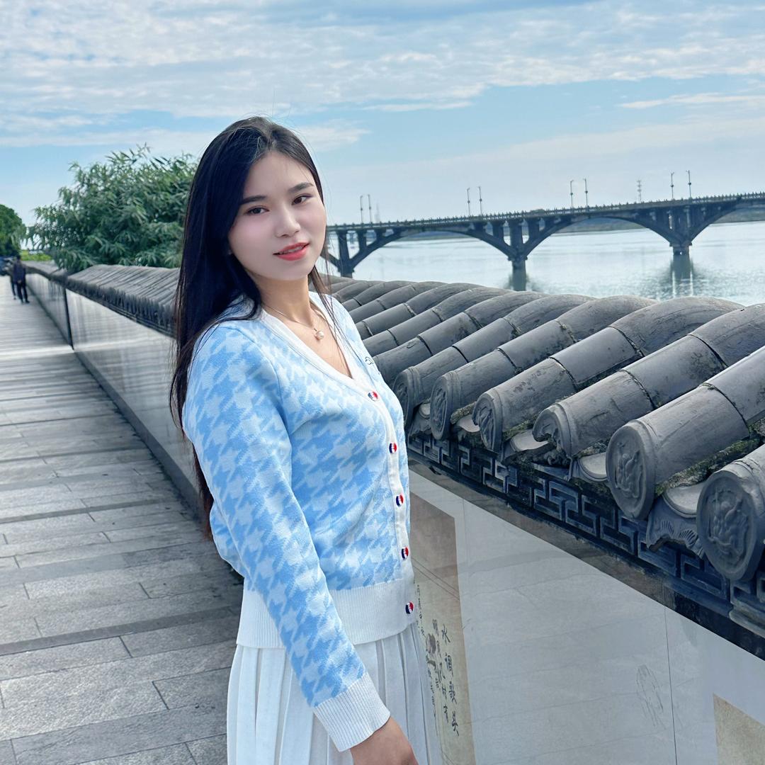 素颜轻肌社｜婷婷