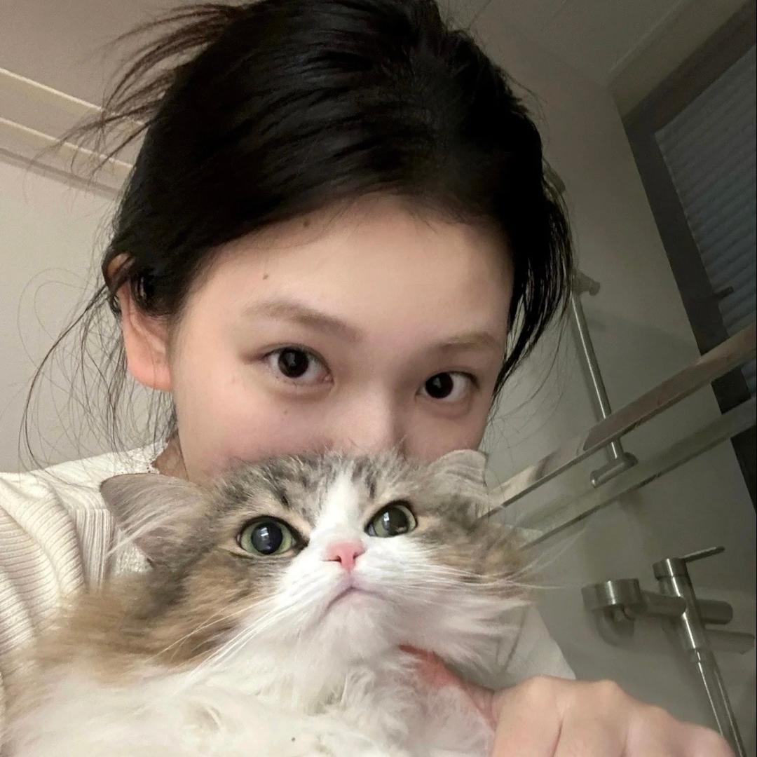 KK^