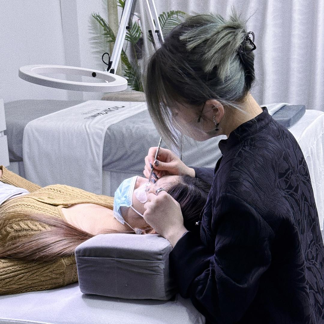 迁安东尼•中式翘睫