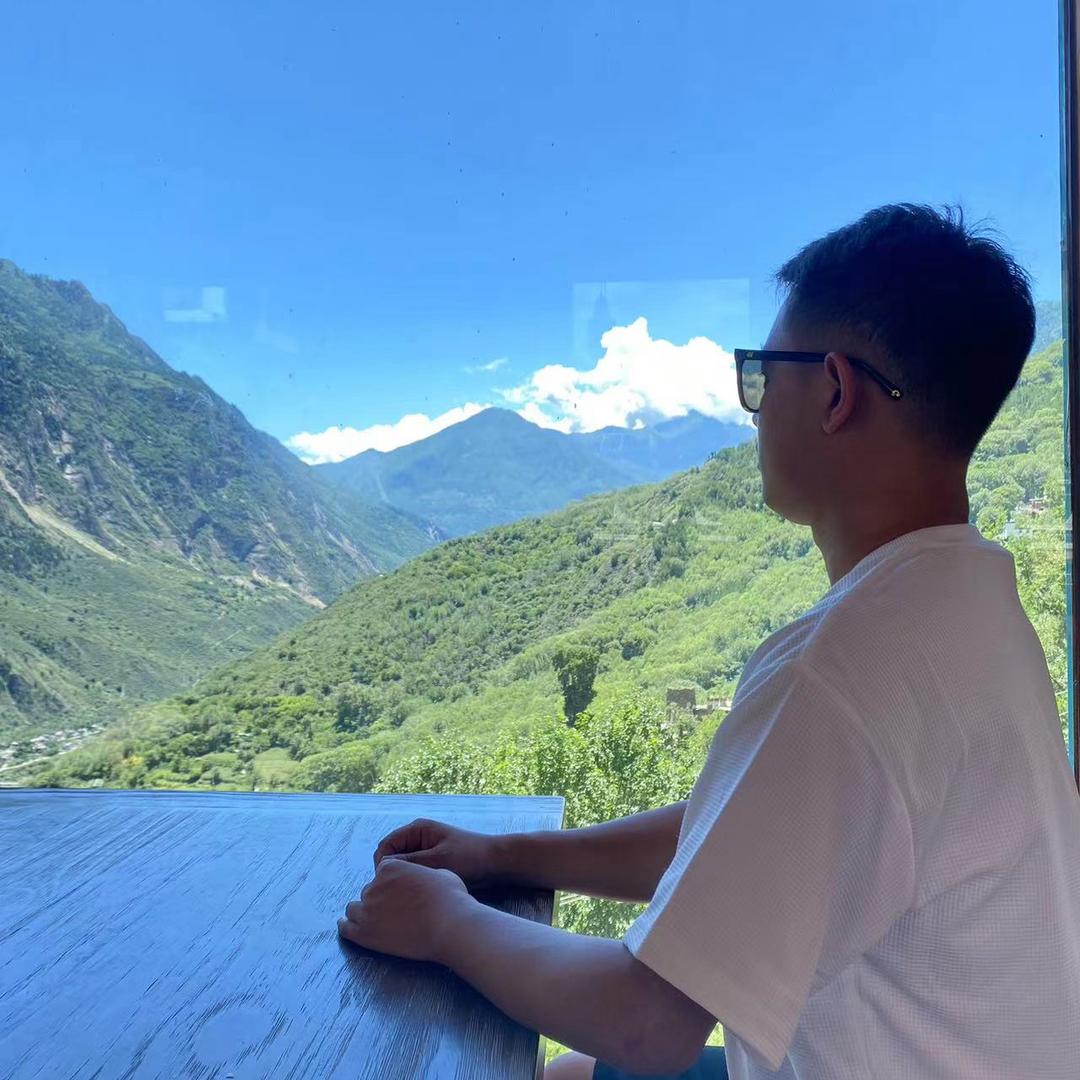知我暖伴我行。