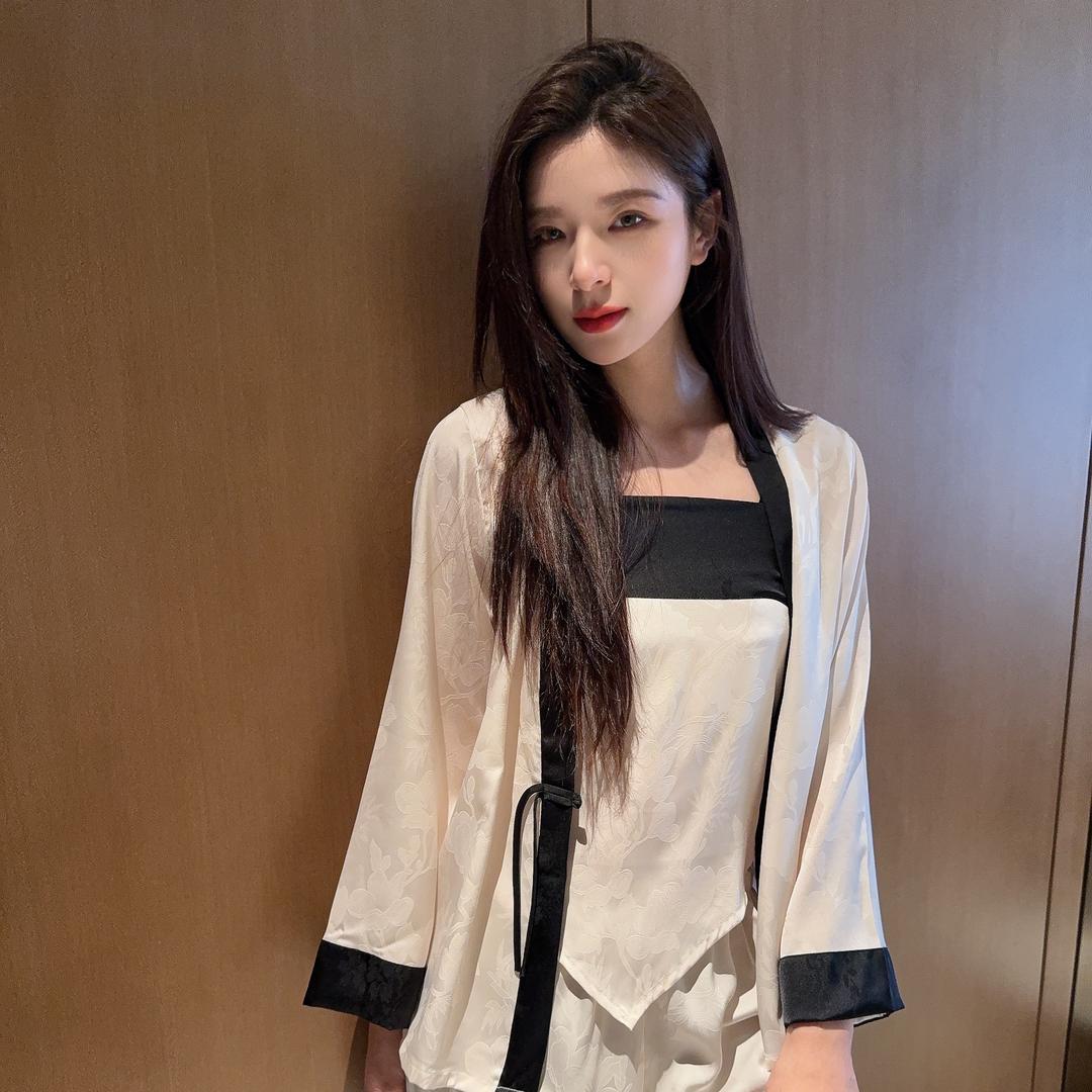 巴黎小姐