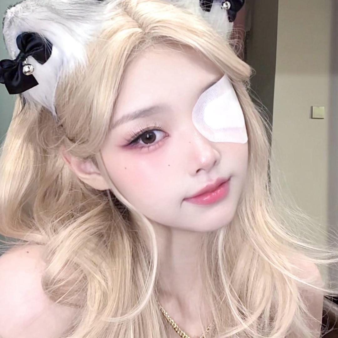 栯小柚