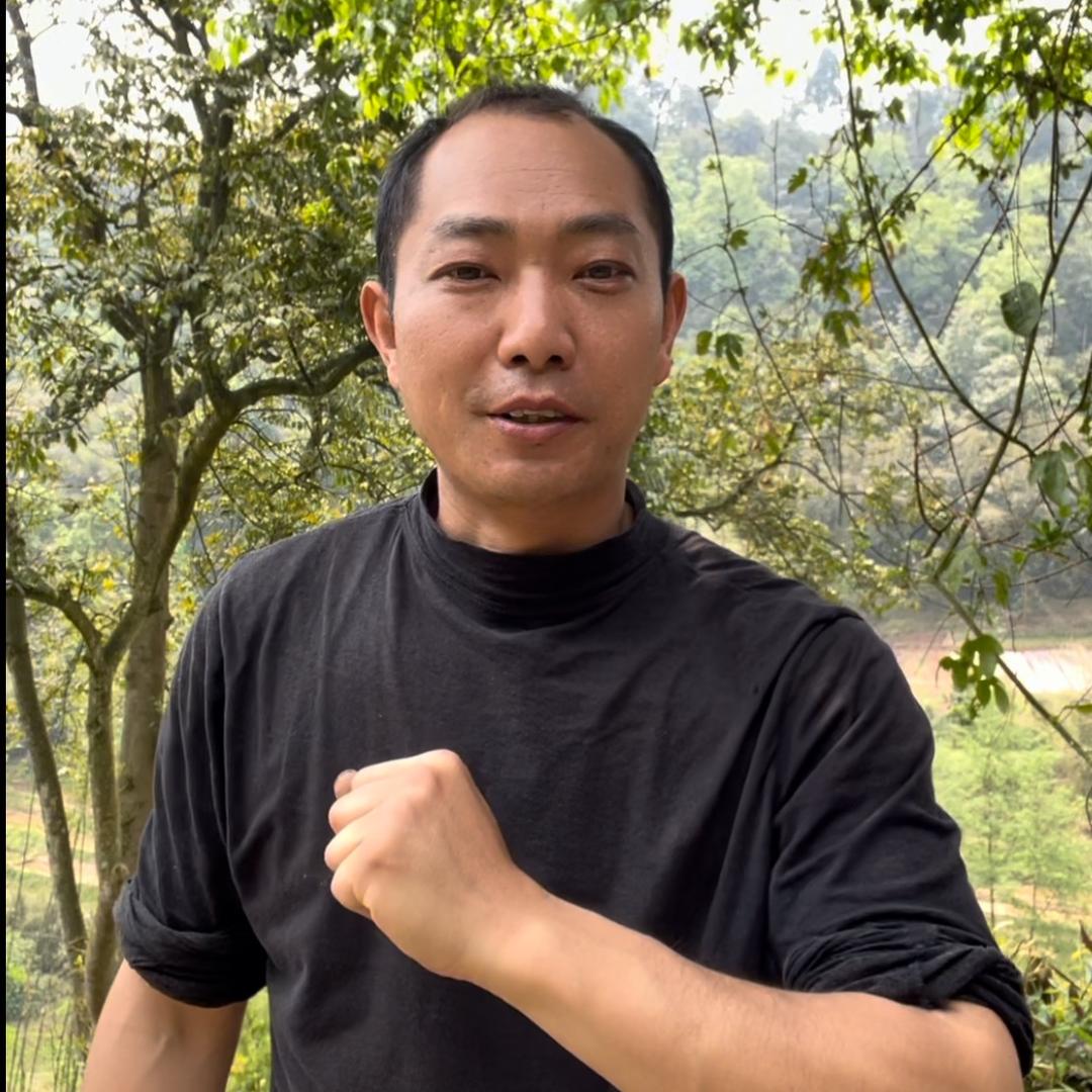 何小勇的农村生活