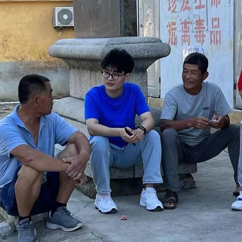 你好老板我是小梁