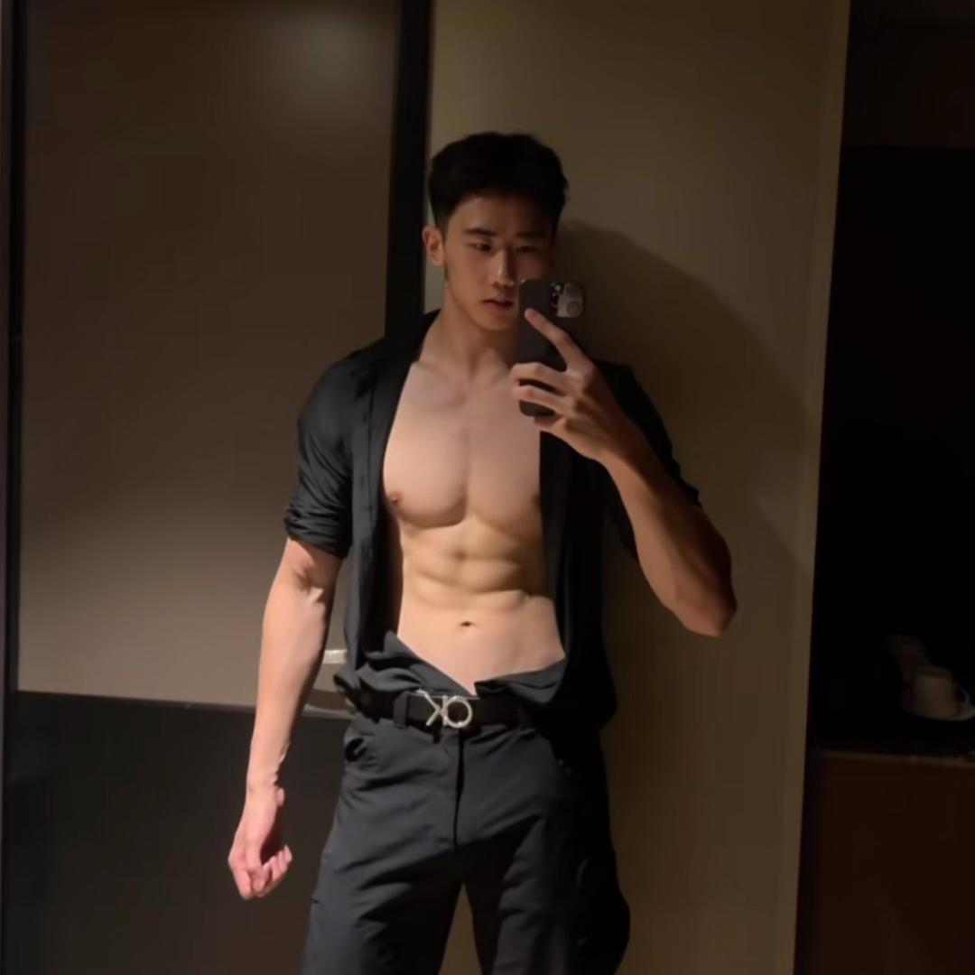 周铭泽