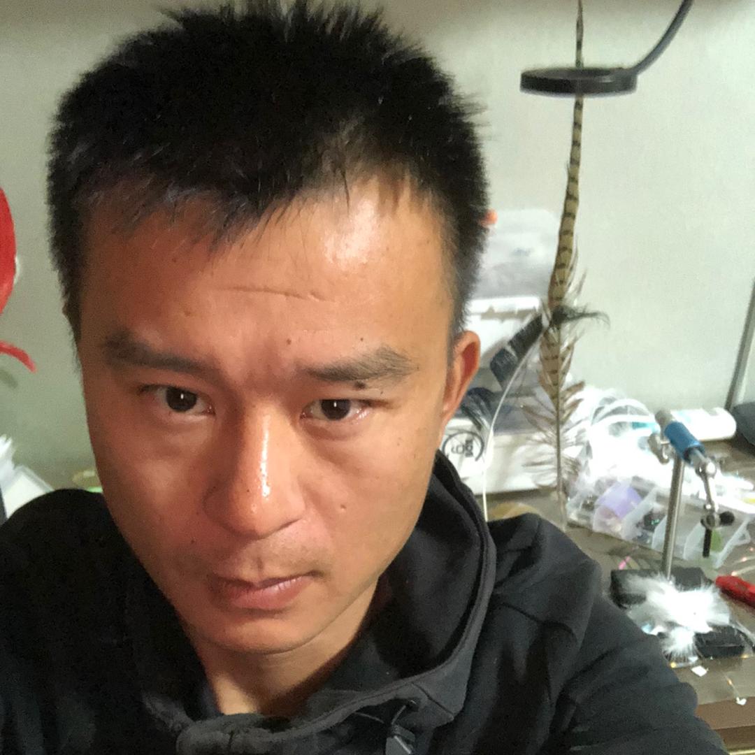 八戒路亚飞蝇