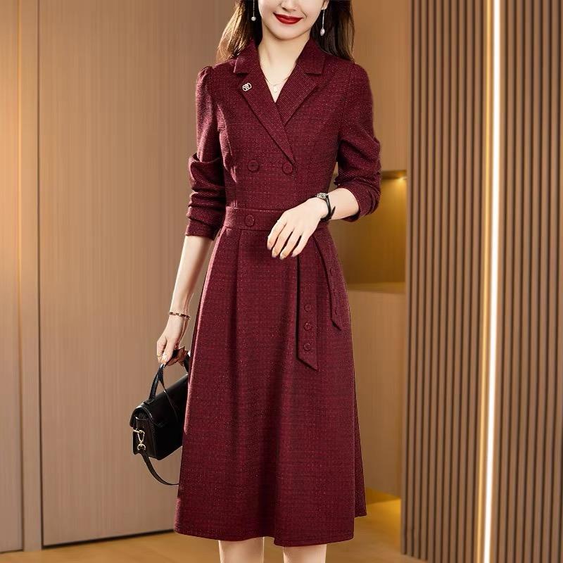 武汉亿美女装服饰