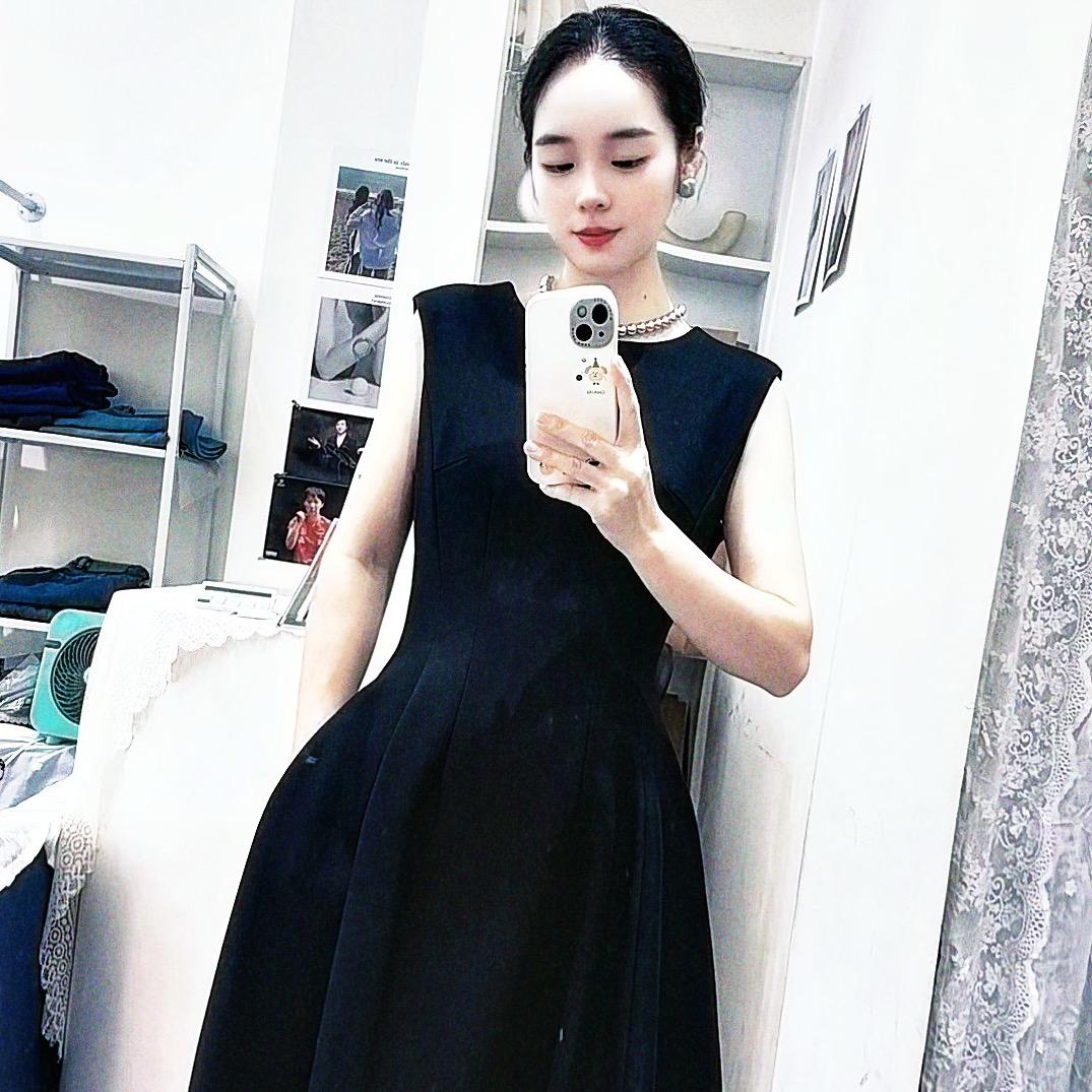 LEE PEONY.木子丹女装