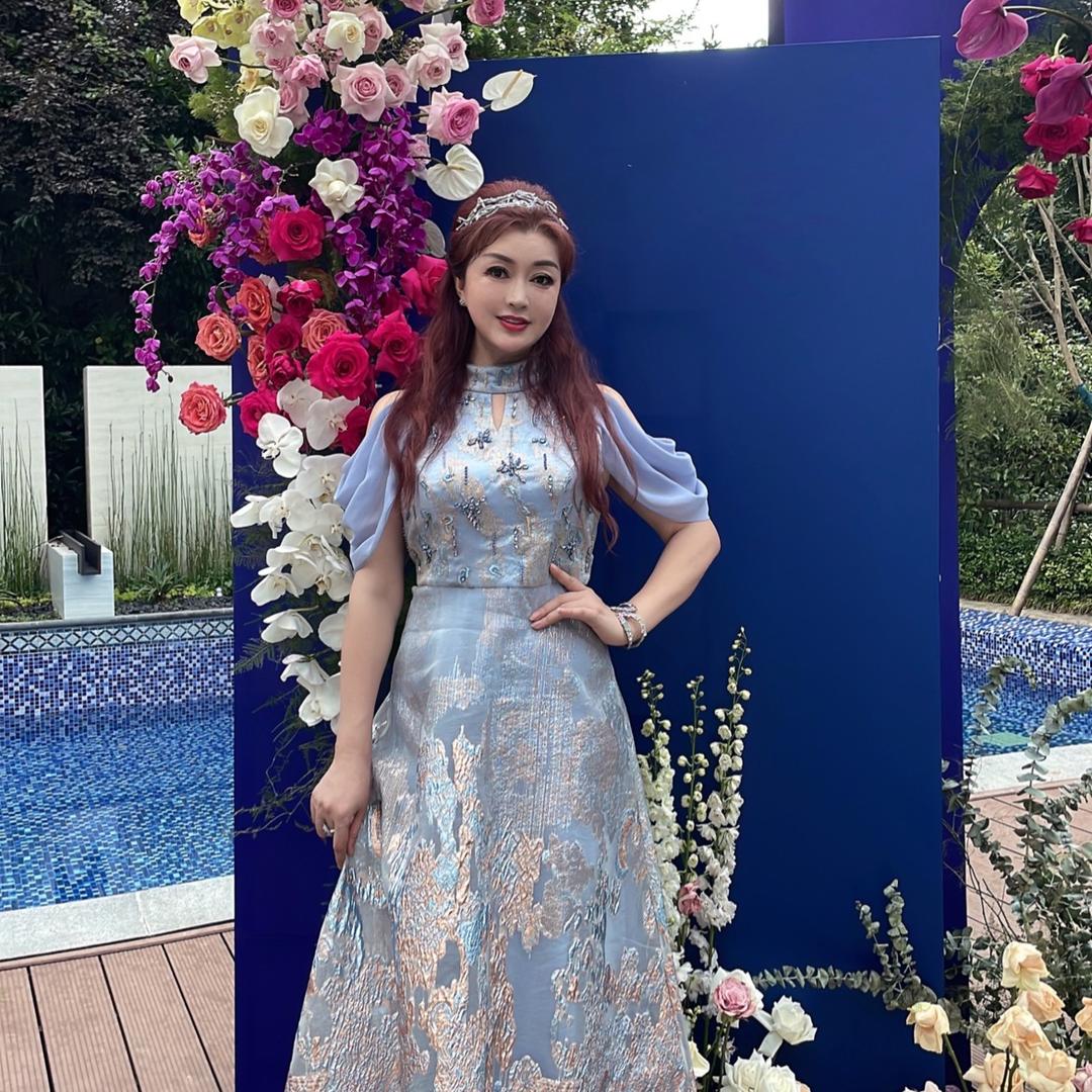 虞美人杨芳美学