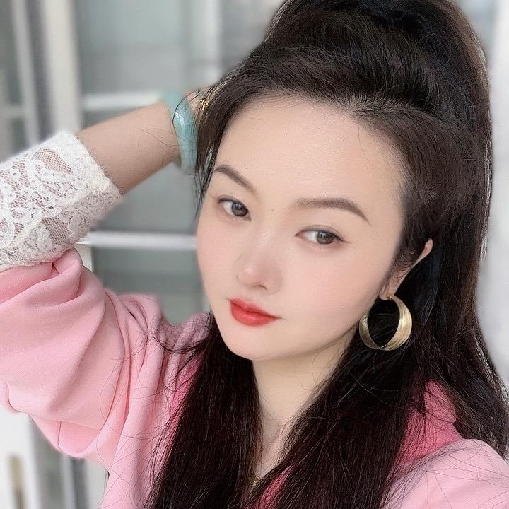 是曼曼