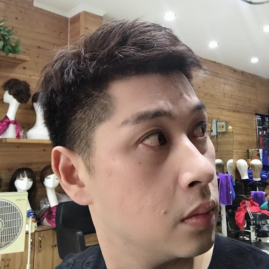 明尔假发