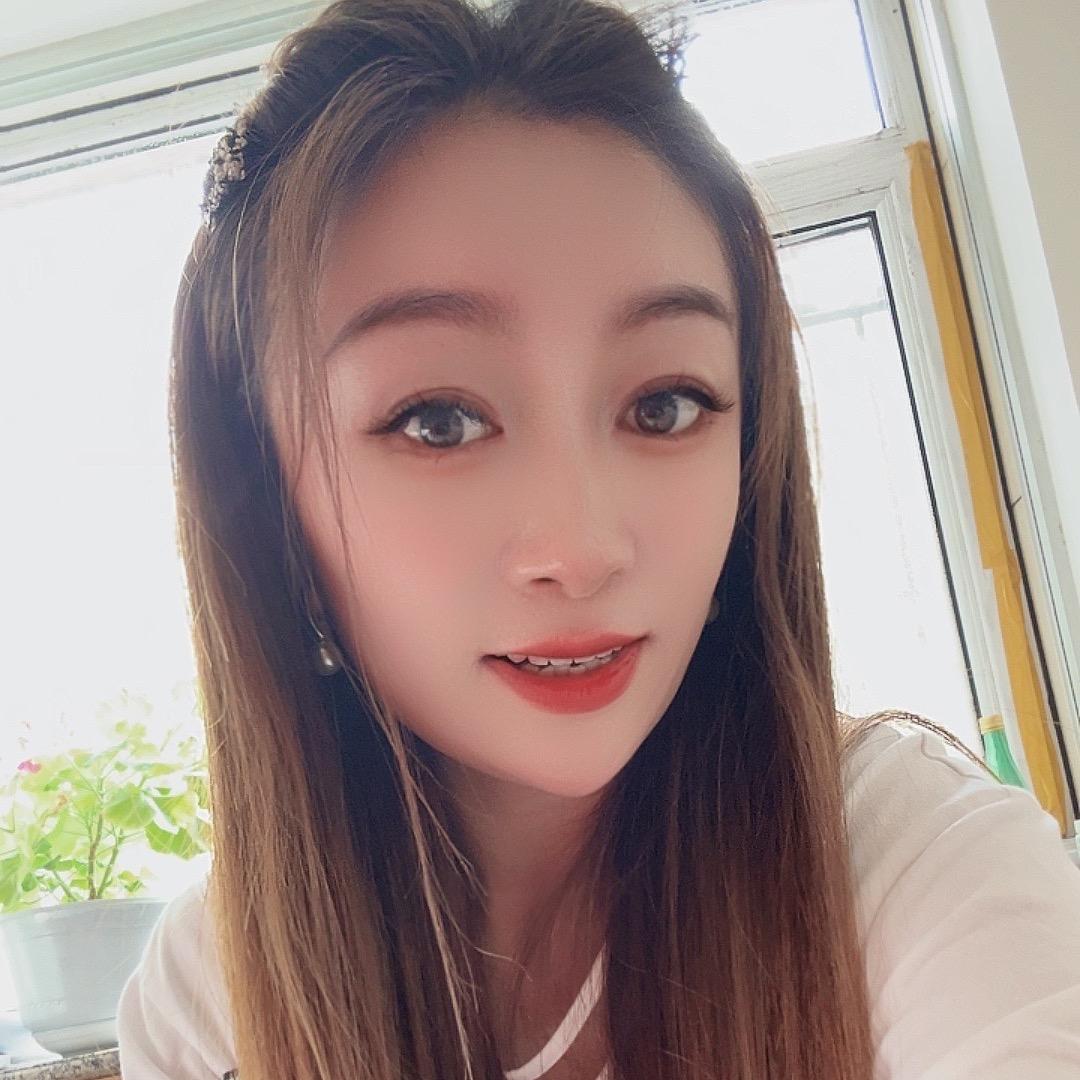 月月，鈺儿