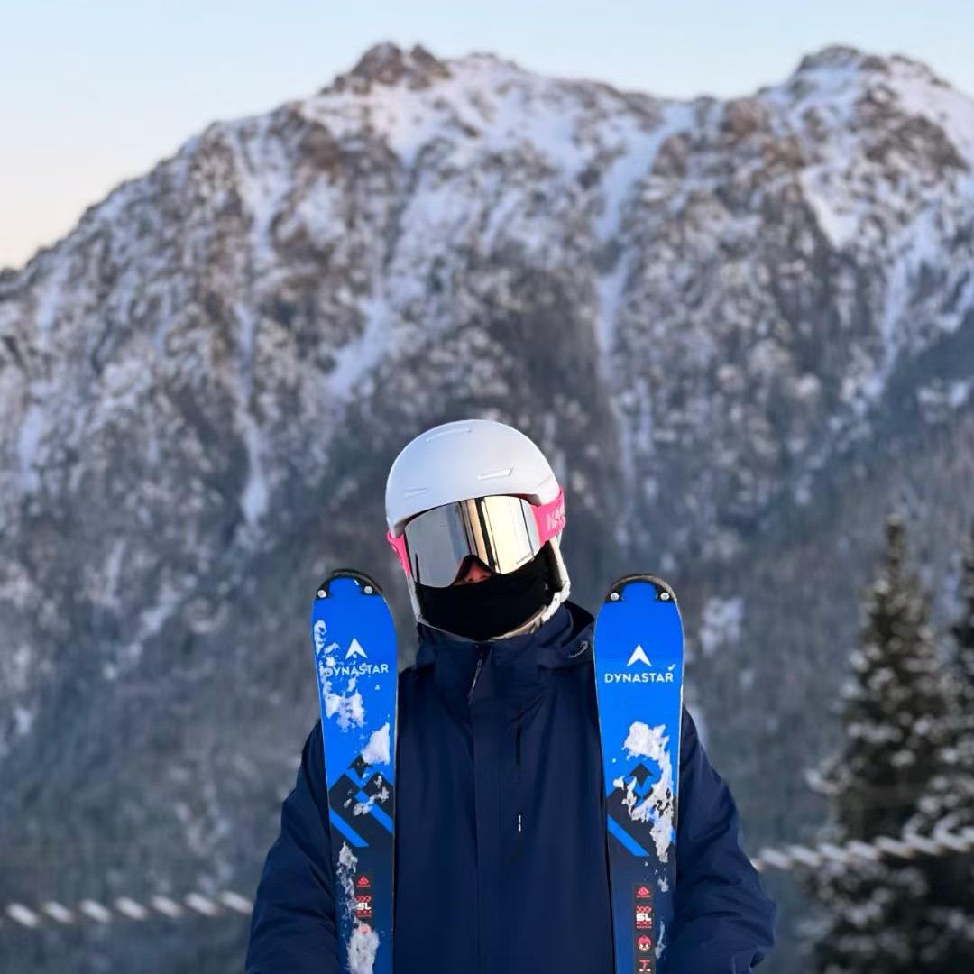 丝绸之路滑雪场推荐人@yeshat