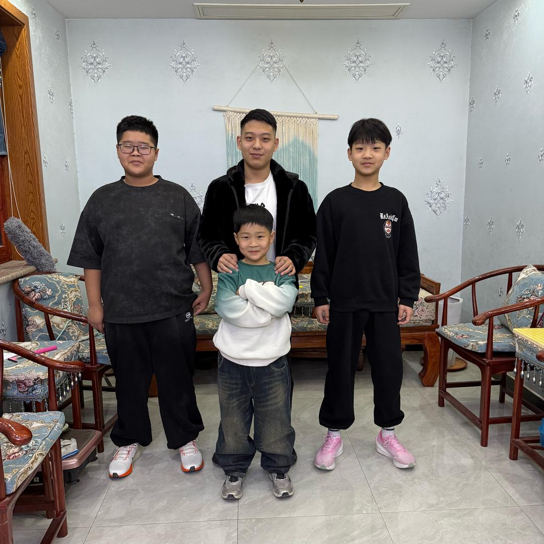 A日立中央空调姜欢