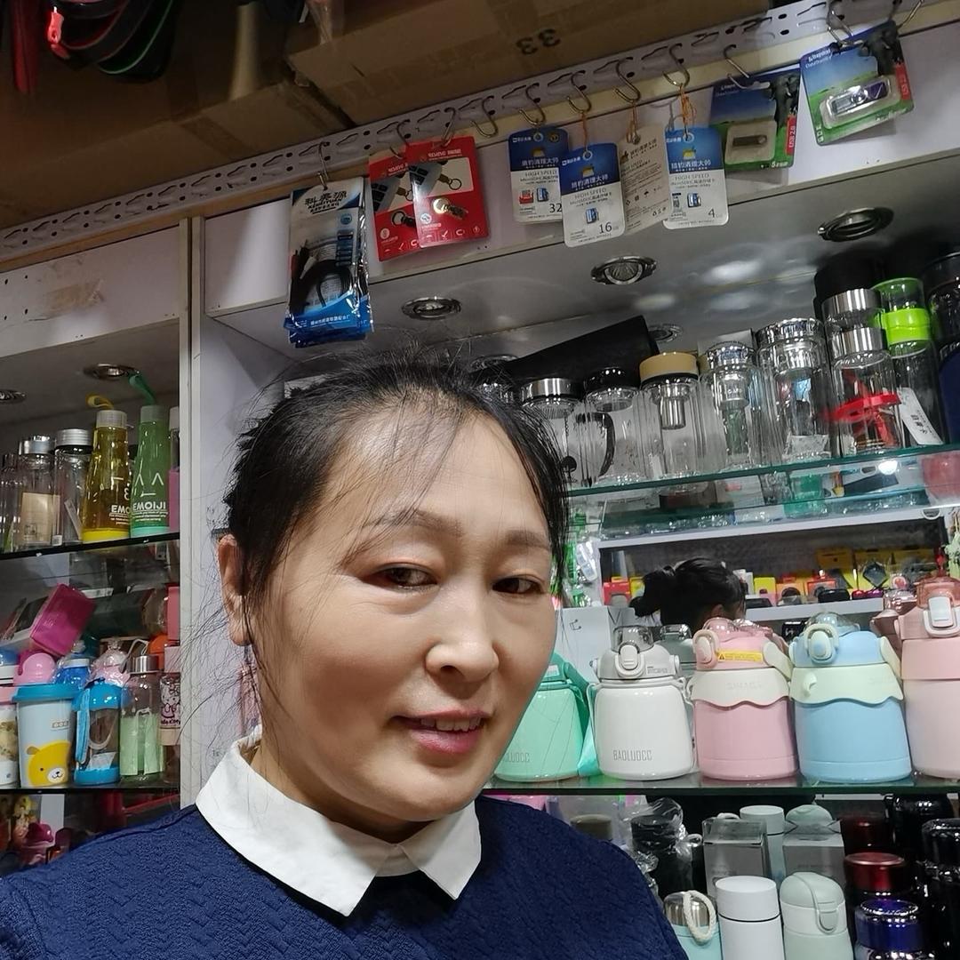 家政专业擦玻璃美缝开荒保洁