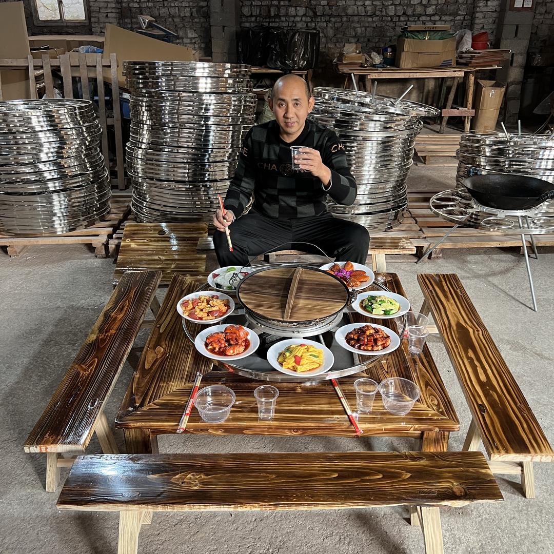 光头哥餐桌转盘