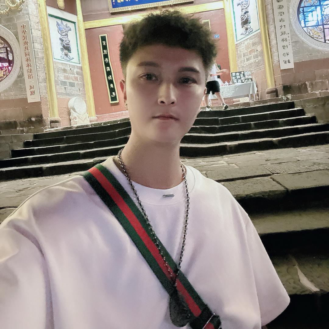 🎙️李嘉、