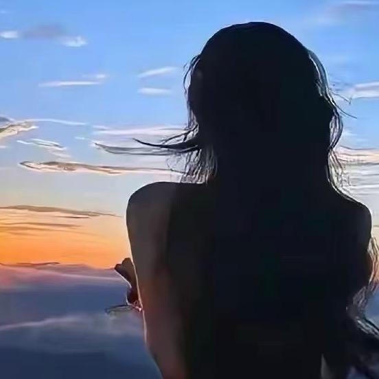 南月🎶