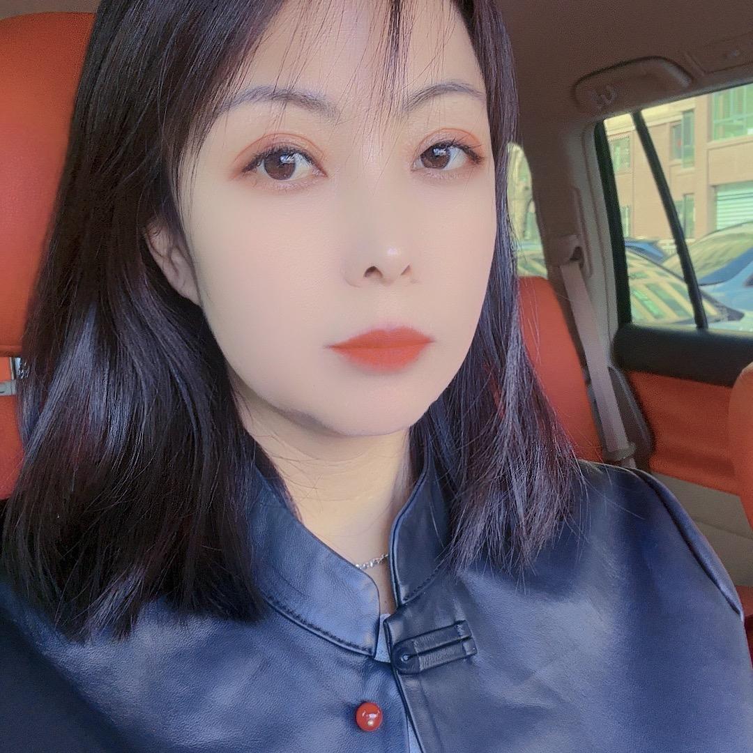 乌达唯依欧货女装