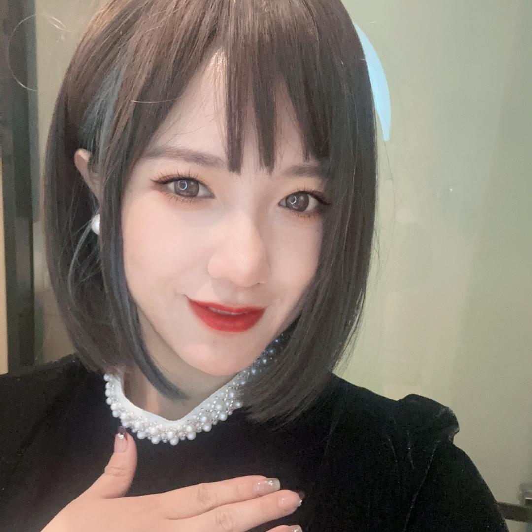 天秤座婷宝儿-银行小姐姐